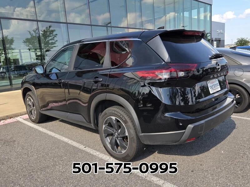 Used 2025 Super Black NISSAN SV image 3