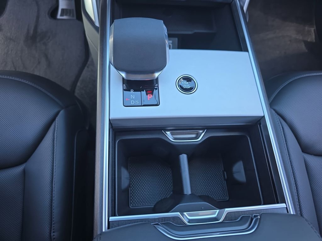 New 2026 Santorini Black Land Rover SE image 26