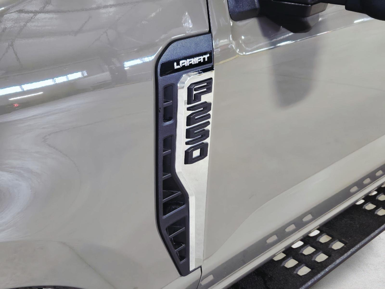 Used 2026 Marsh Gray Ford Lariat image 13
