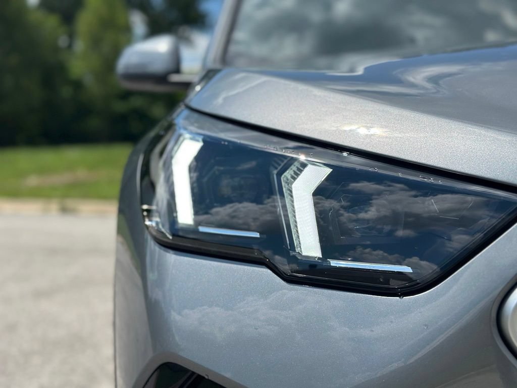 New 2026 Skyscraper Grey Metallic BMW xDrive28i image 9