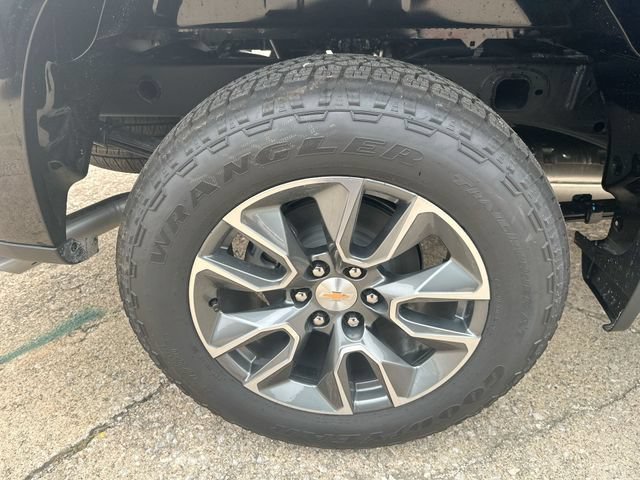 New 2026 Black Chevrolet LT (2FL) image 45