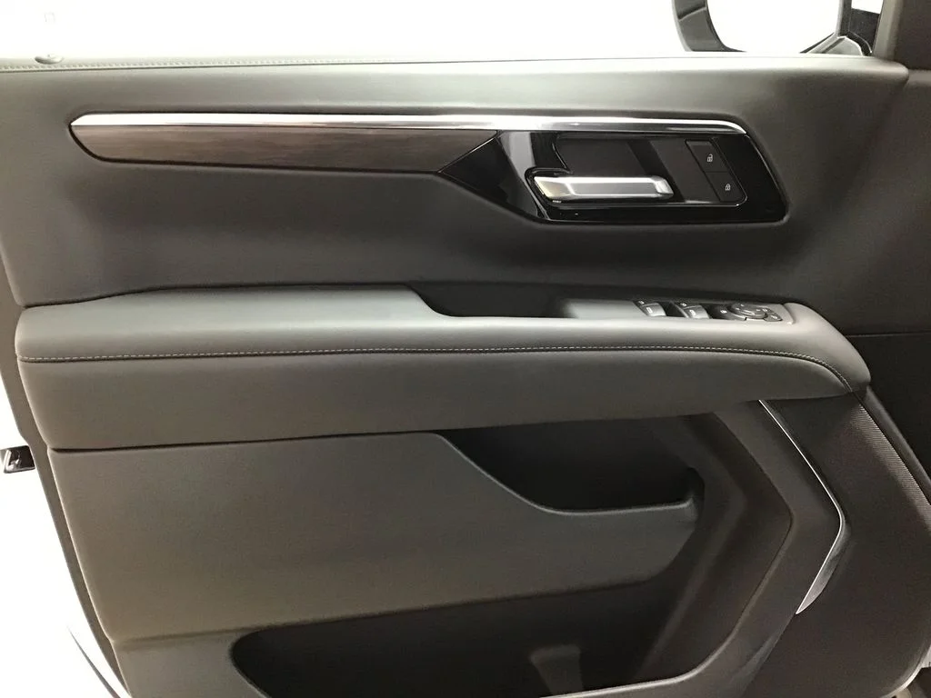 2026 Chevrolet Tahoe LS - Photo 16