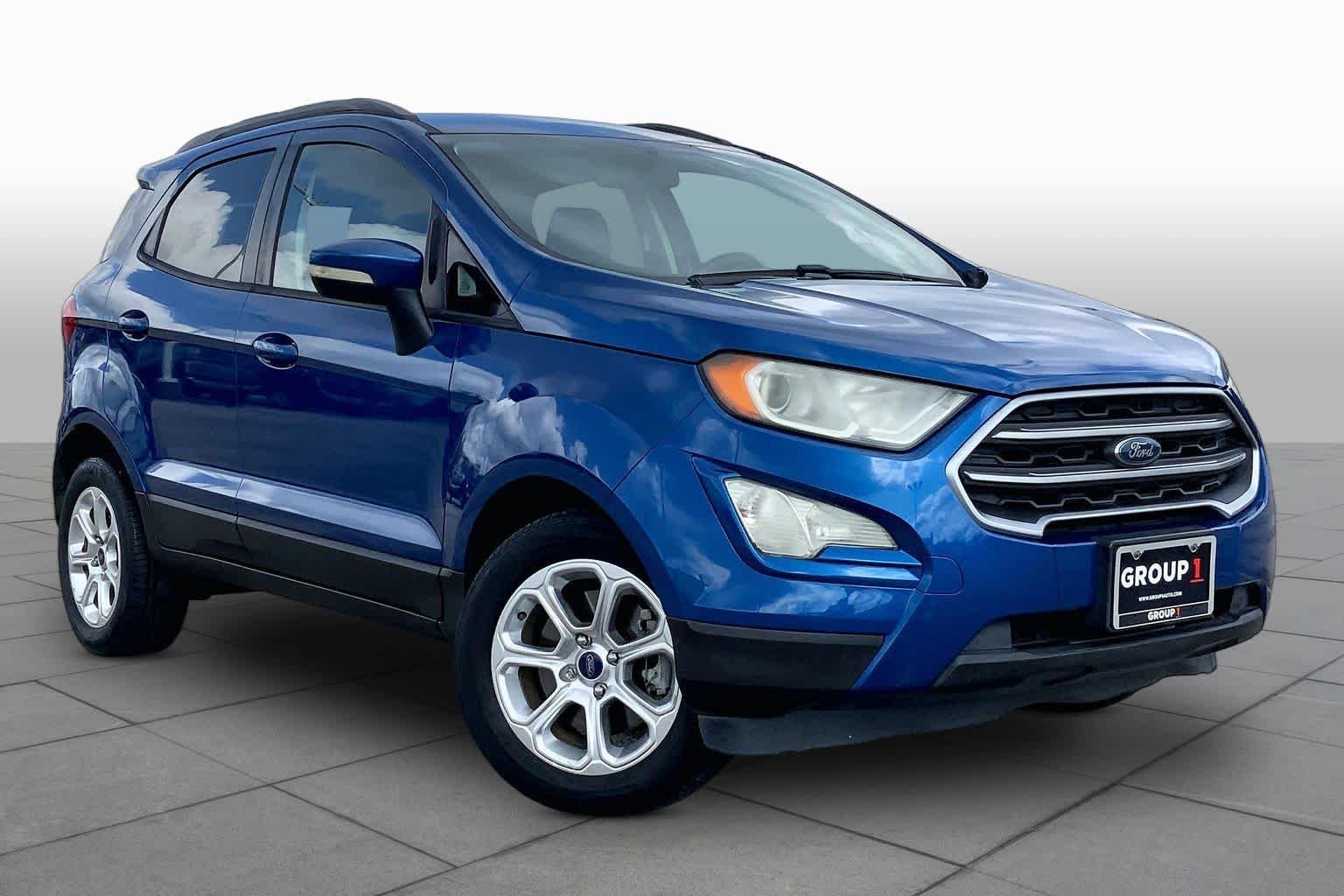 Used 2018 Lightning Blue Metallic Ford SE image 3