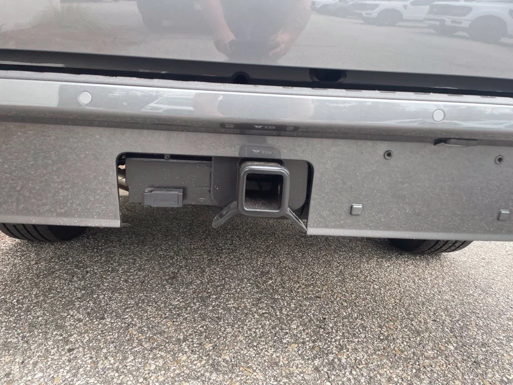 New 2026 CARBONIZED GRAY Ford Lobo High image 9