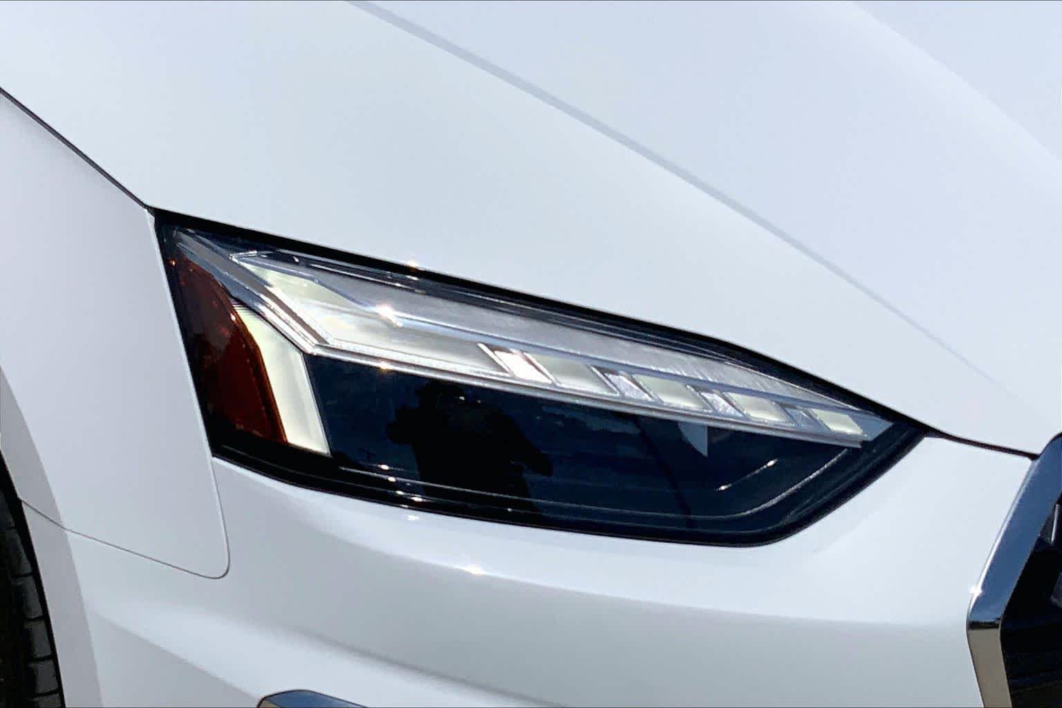 Used 2023 Glacier White Metallic Audi S line Premium image 27