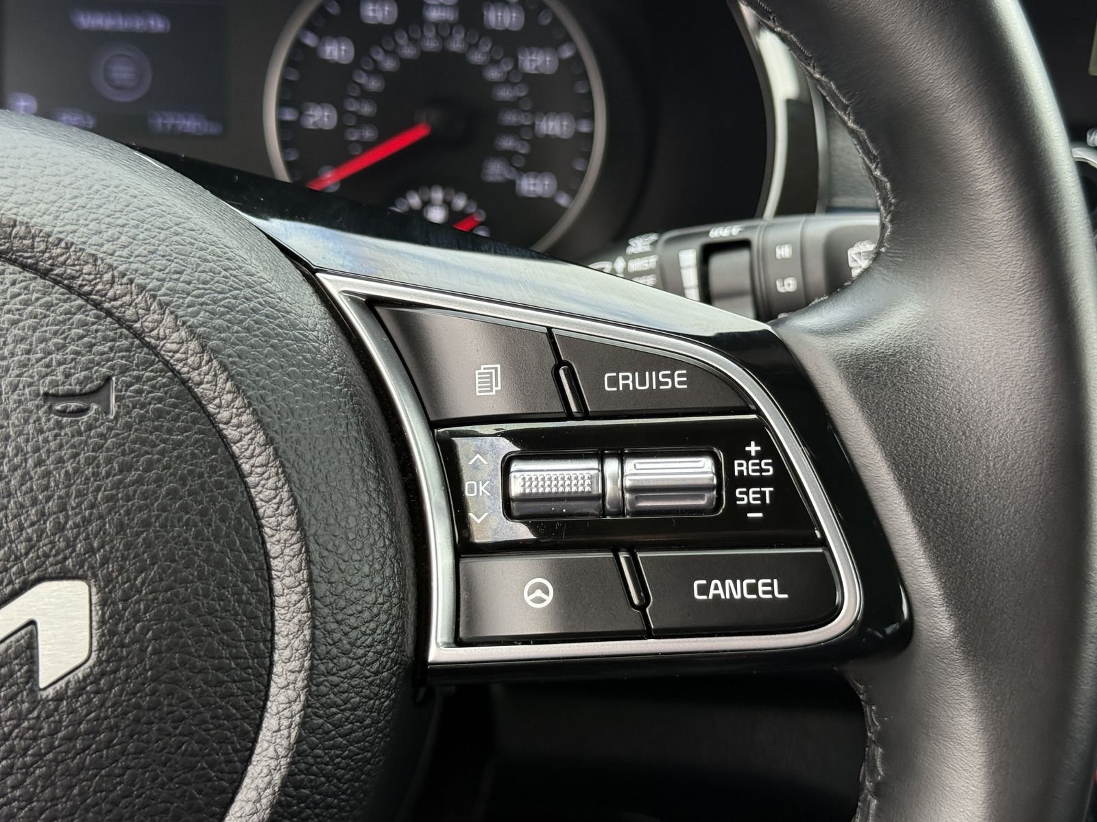 Used 2023 Orange Kia S image 29
