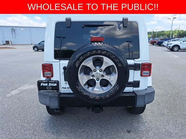 Used 2014 White Jeep Unlimited Sahara image 4