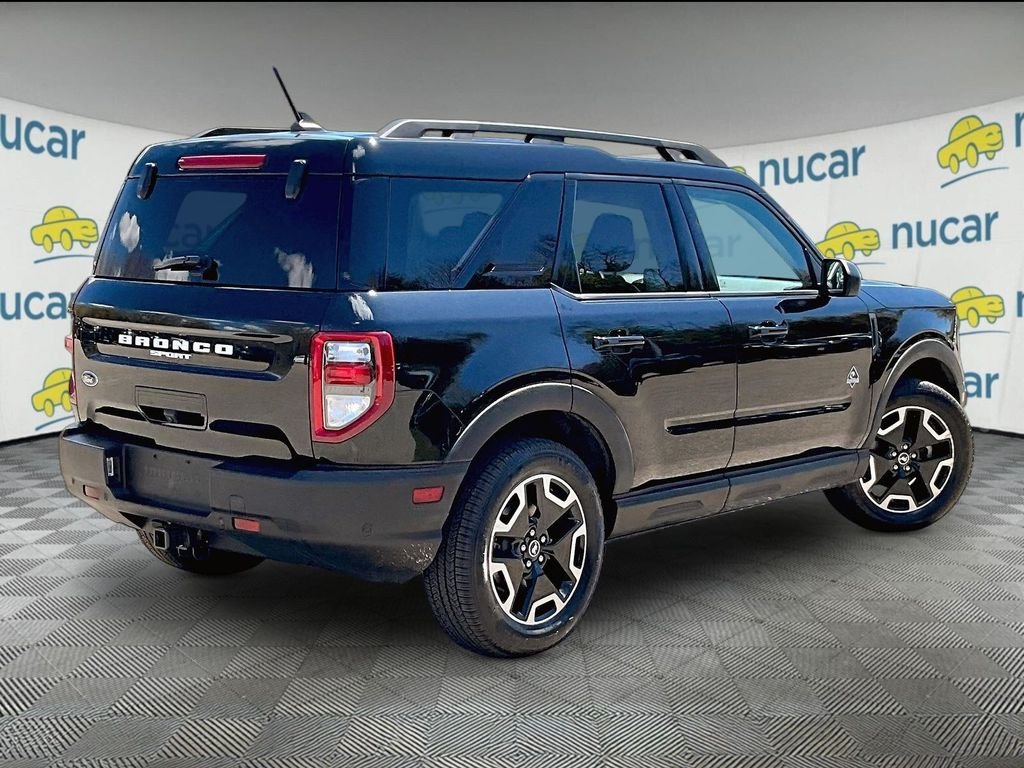 Used 2022 Black Ford Outer Banks image 6