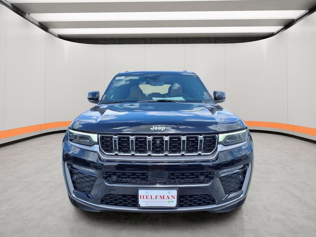 New 2027 High-Gloss Black Paint Jeep Summit image 2