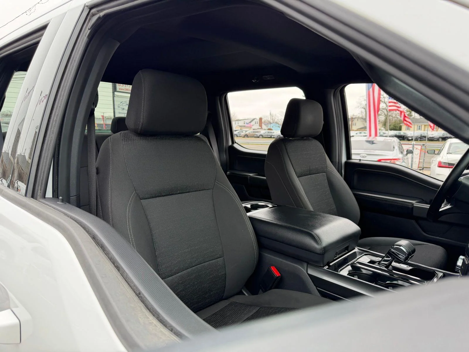 2023 Ford F-150 XLT - Photo 11