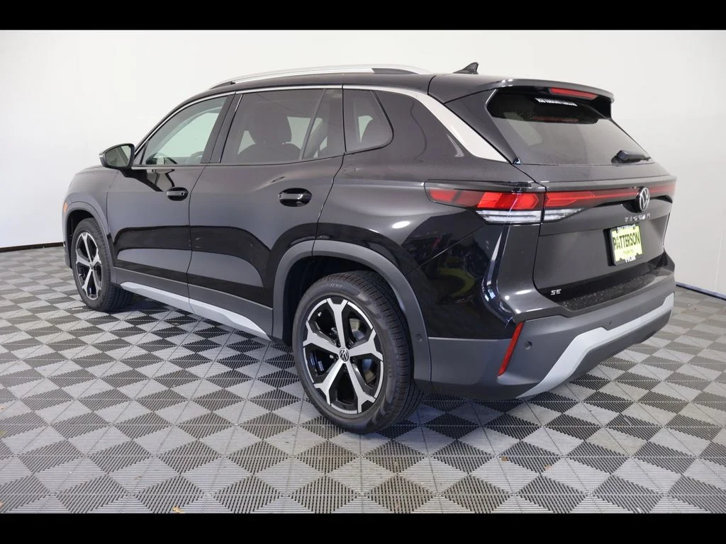 New 2026 Black Volkswagen 2.0T SE image 4