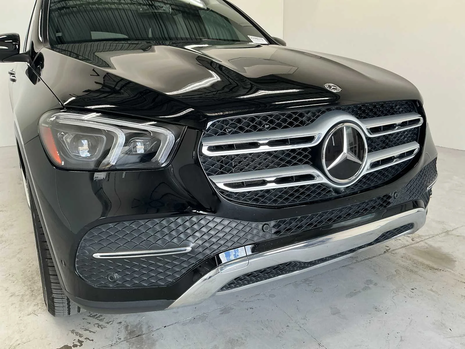 Certified Used 2022  Mercedes-Benz GLE 450 image 5