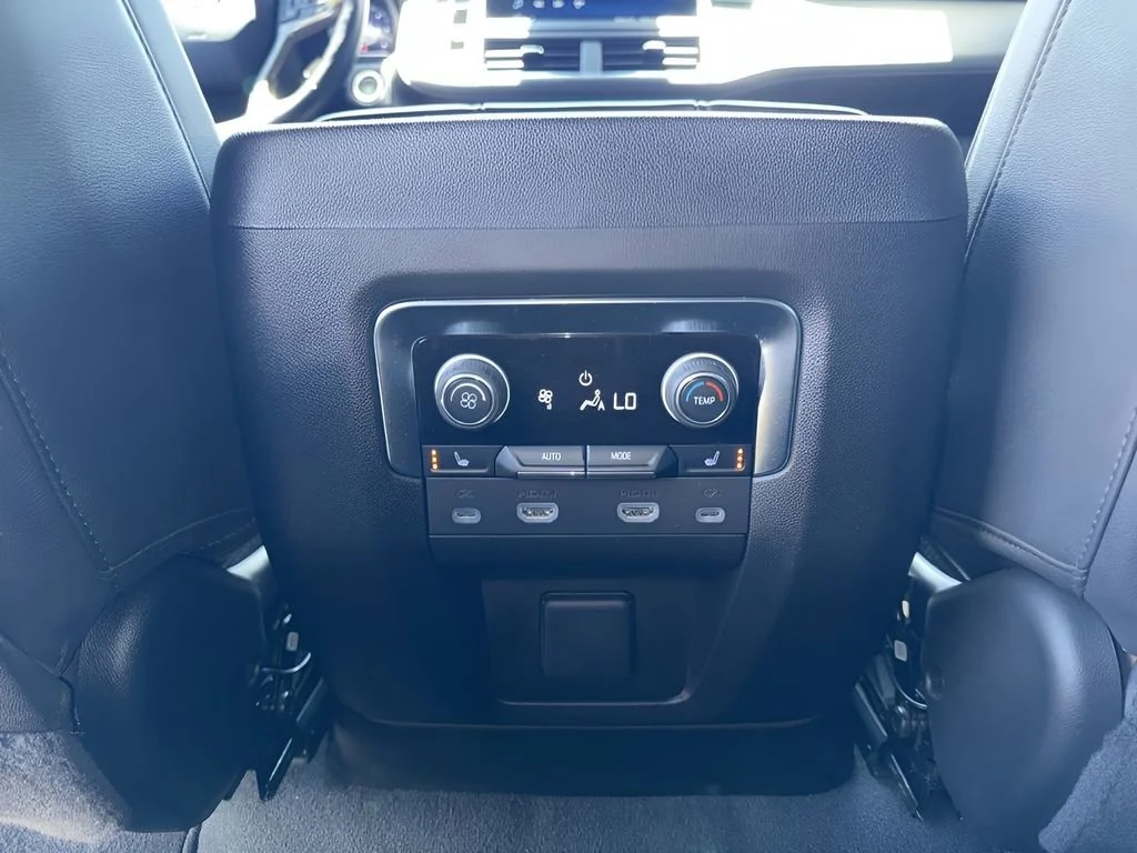 Used 2024 Black Chevrolet High Country image 28