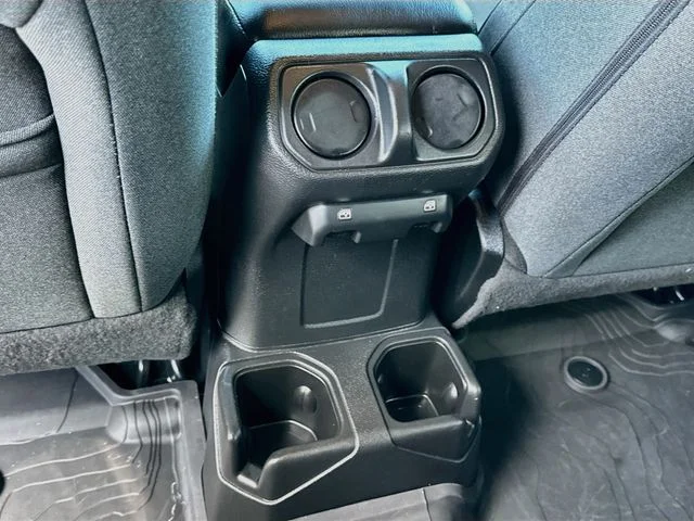 Certified Used 2025 Green Jeep Sport S image 25