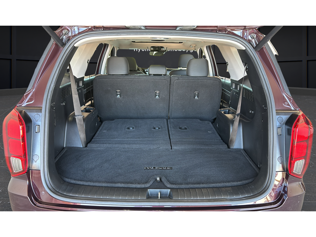 Used 2022 Sierra Burgundy Hyundai SEL image 41