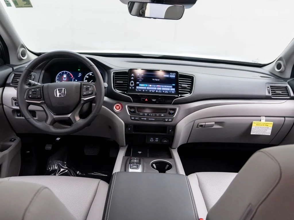 Certified Used 2025 White Honda RTL image 11