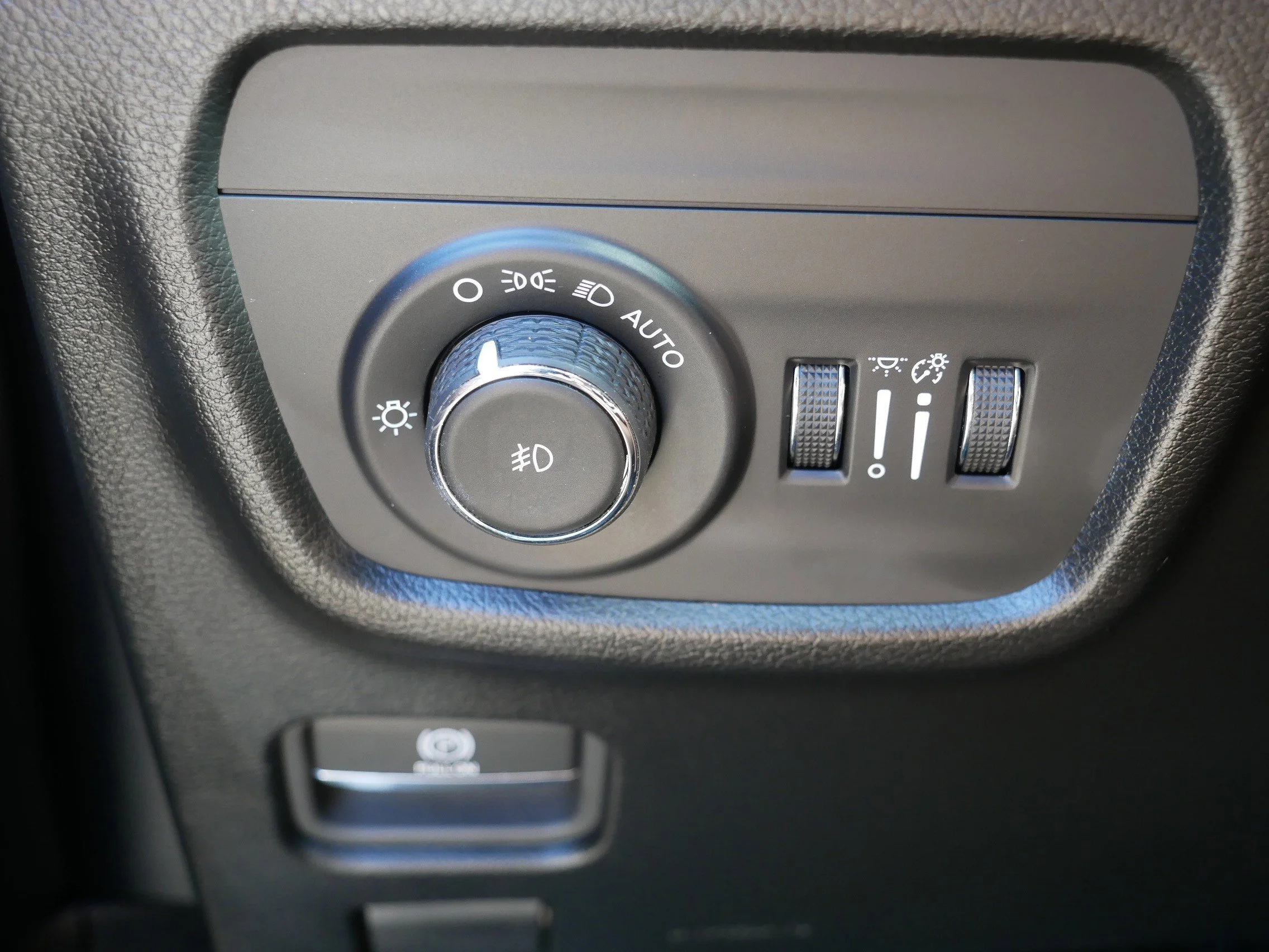 Used 2024 Baltic Gray Metallic Clearcoat Jeep Summit image 26