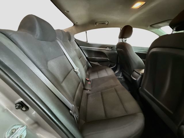 Used 2020 Fluid Metal Hyundai SE image 19