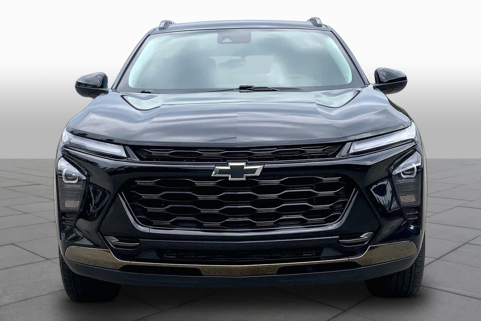 Used 2024 Mosaic Black Metallic Chevrolet ACTIV image 4