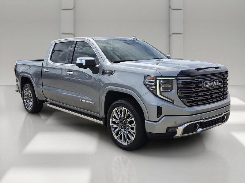 Used 2025 Sterling Metallic GMC 4WD CREW CAB 147" DENALI ULTIMATE image 7