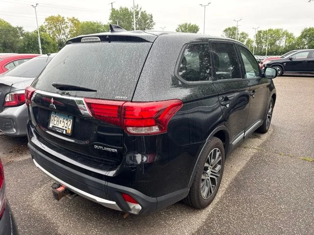 Used 2017 Mitsubishi Outlander ES with VIN JA4AZ2A30HZ057234 for sale in White Bear Lake, Minnesota