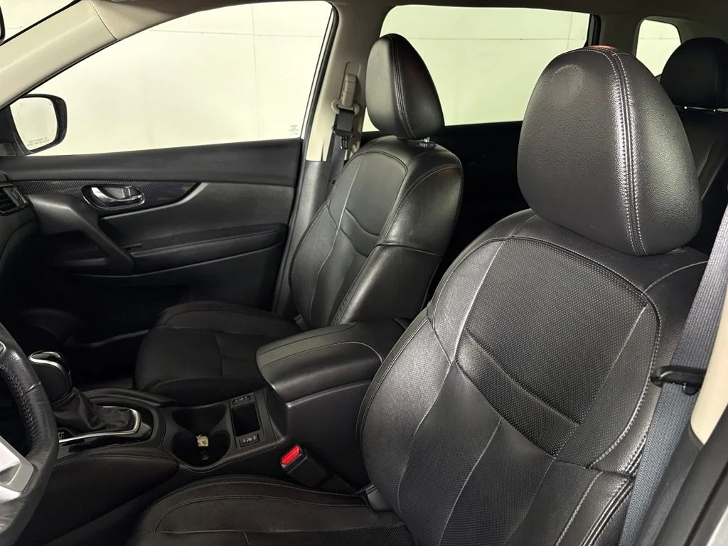 Used 2018 Silver Nissan Hybrid SL image 18