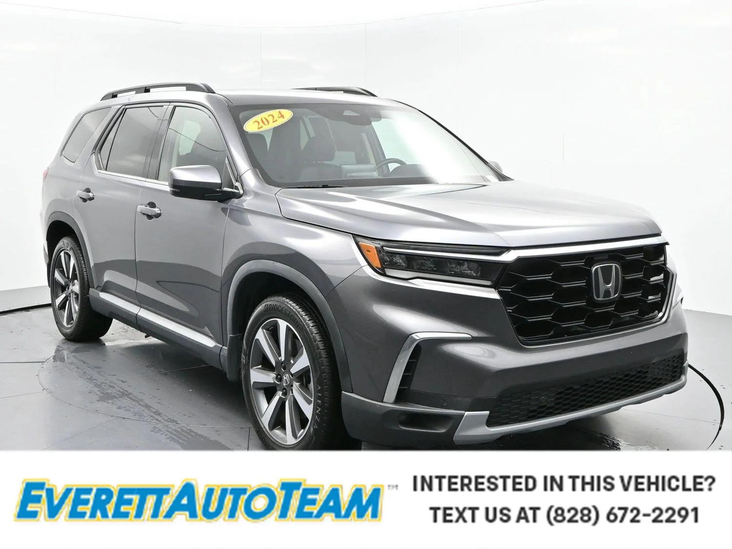 Used 2024 Modern Steel Metallic Honda Touring image 1
