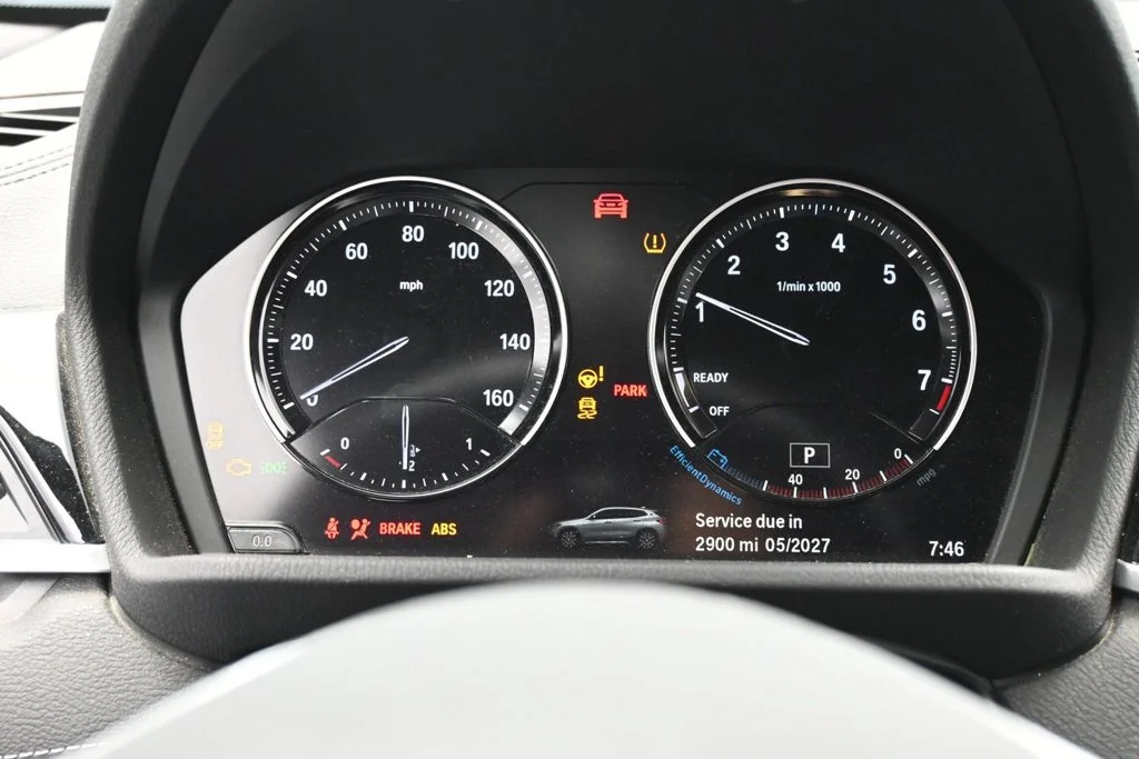 Used 2020 White BMW sDrive28i image 15