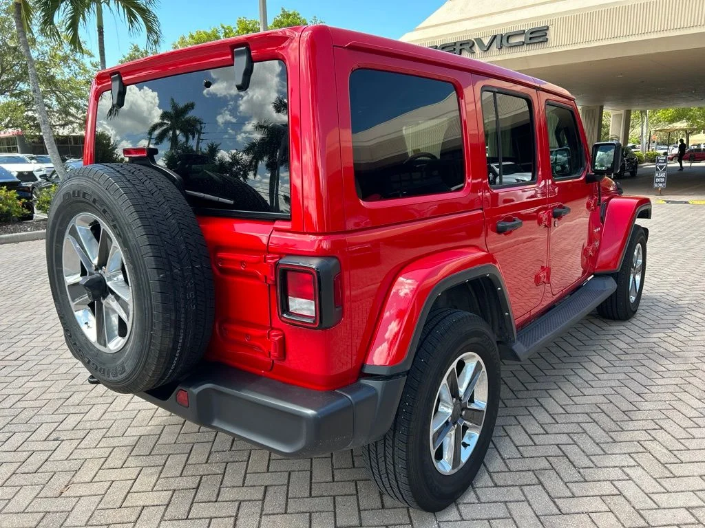 Used 2021 Red Jeep Unlimited Sahara image 3