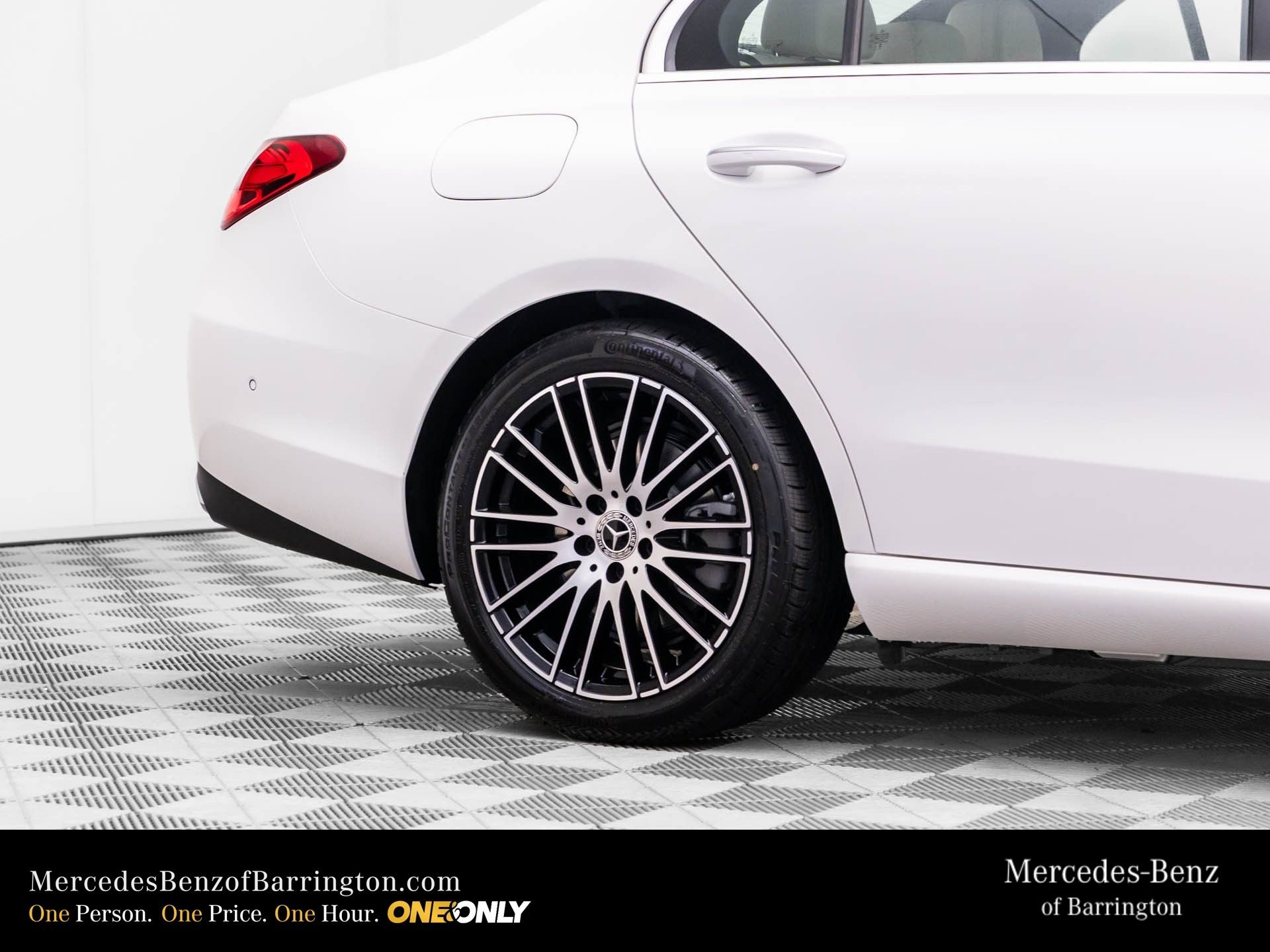 New 2026 Polar White Mercedes-Benz C 300 image 36
