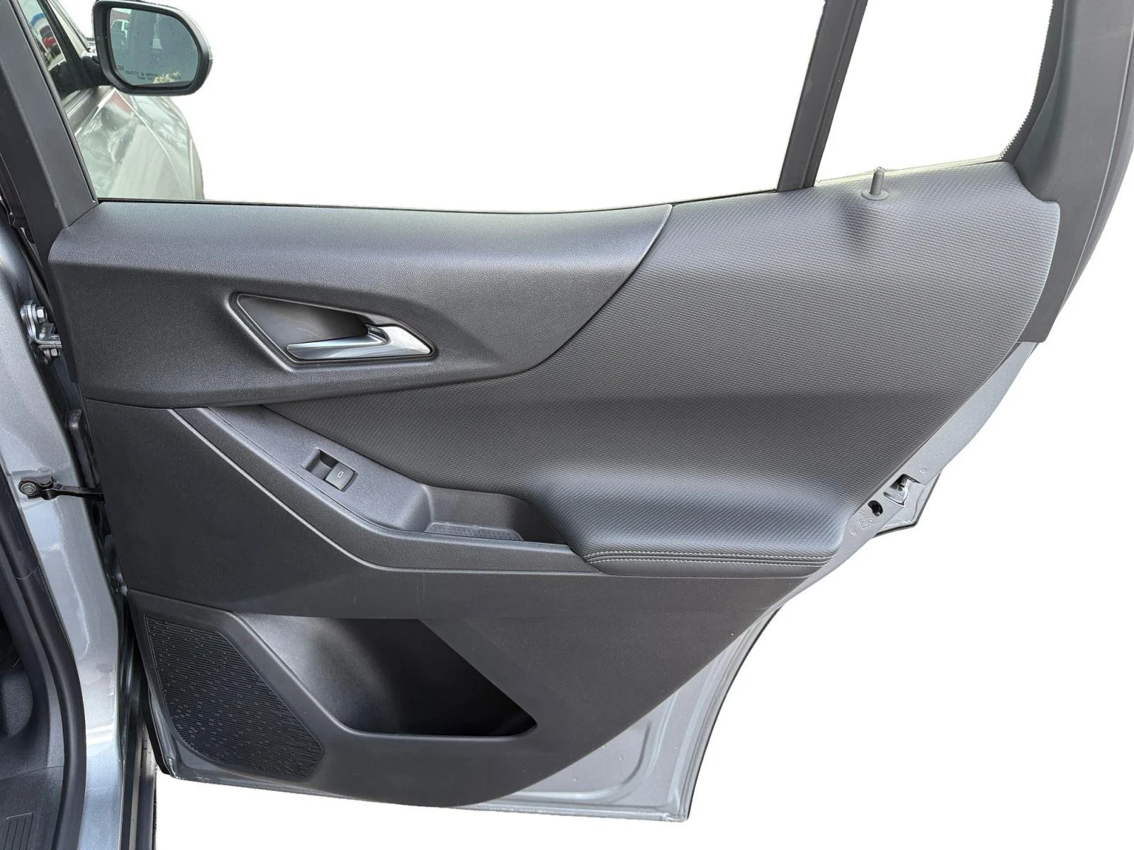 2027 Chevrolet Equinox LT - Photo 22