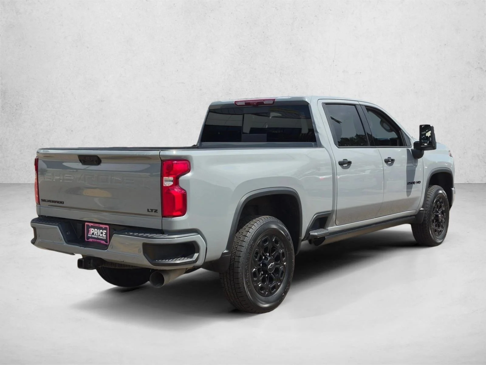 Used 2024 Slate Gray Metallic Chevrolet LTZ image 5