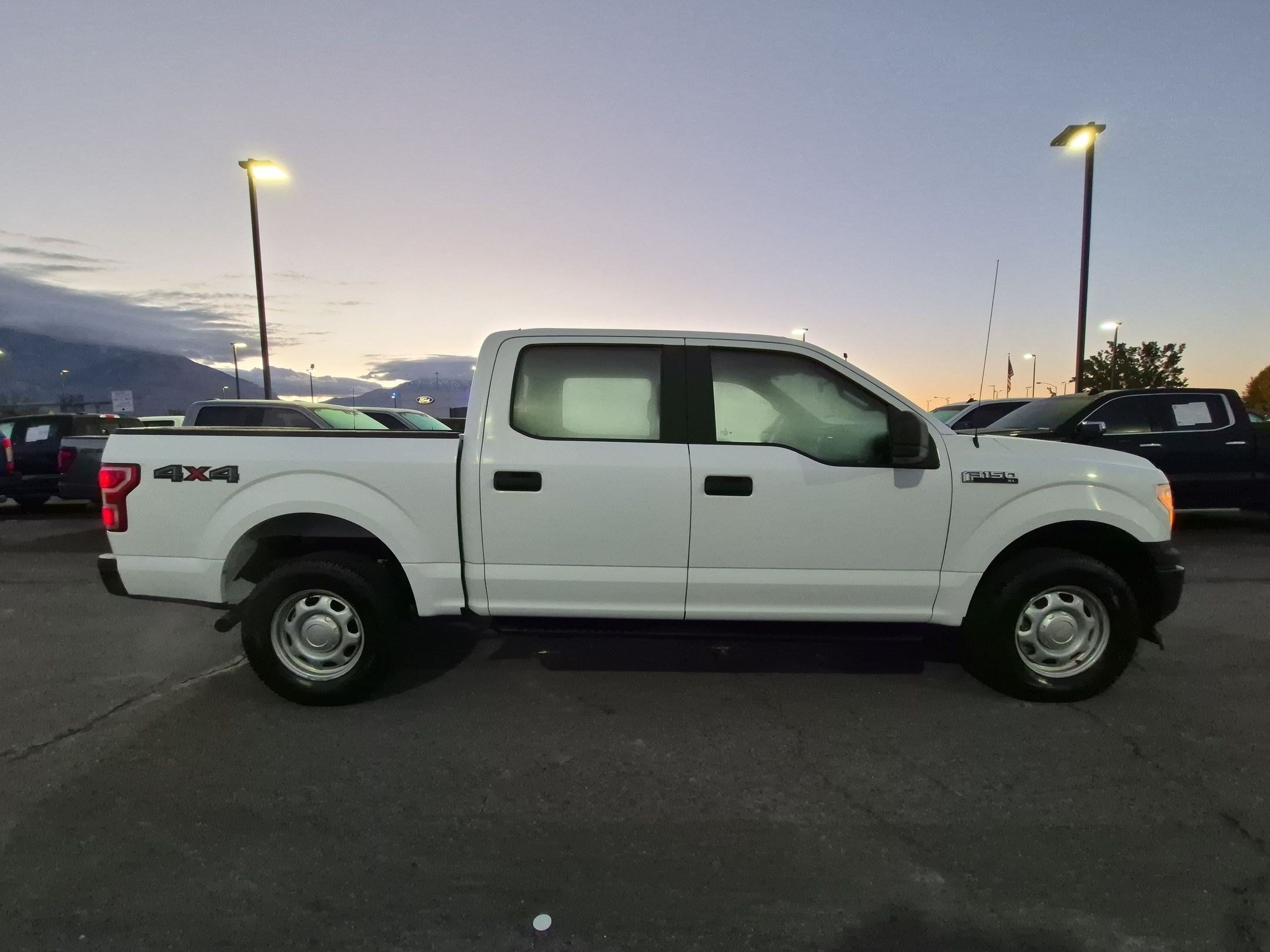 Used 2019 Oxford White Ford XL image 2