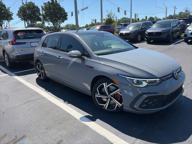 Used 2024 Graphite Gray/Black Roof Volkswagen SE image 7