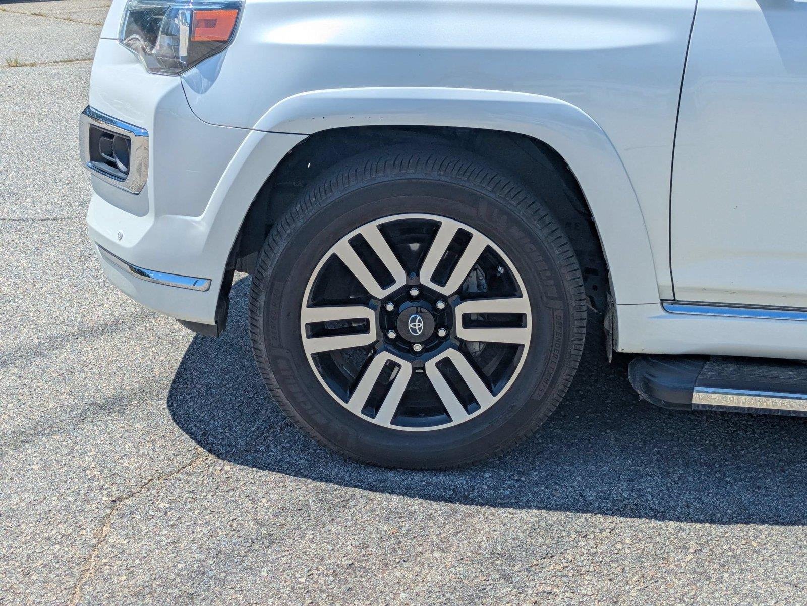 Used 2019 Blizzard Pearl Toyota Limited image 7