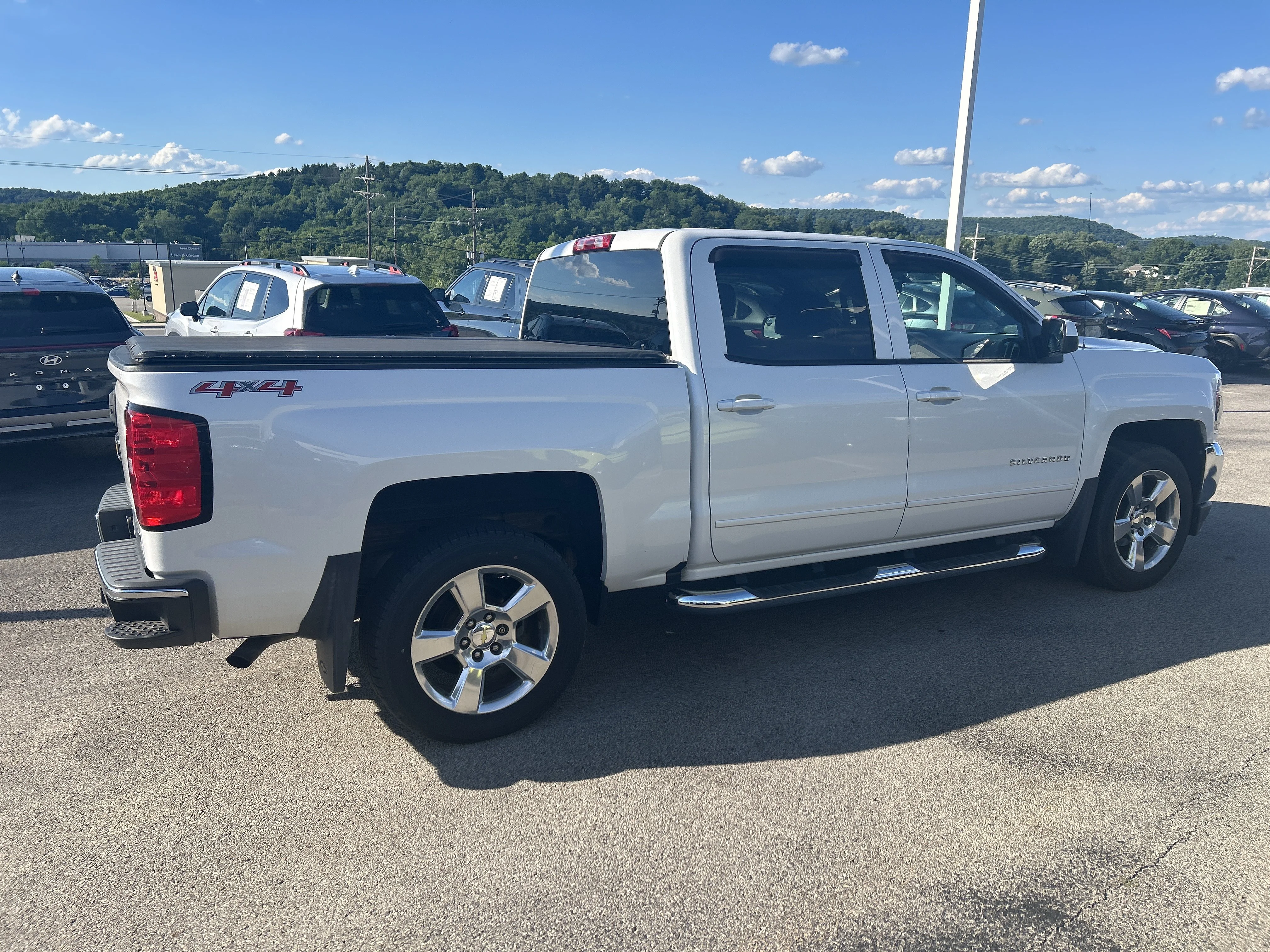 Certified Used 2016 Iridescent Pearl Tricoat Chevrolet LT image 3