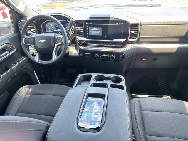 Used 2024 White Chevrolet LT image 25