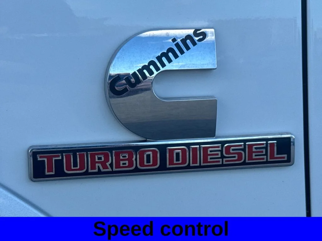 Used 2018 Bright White Clearcoat Ram Laramie image 19