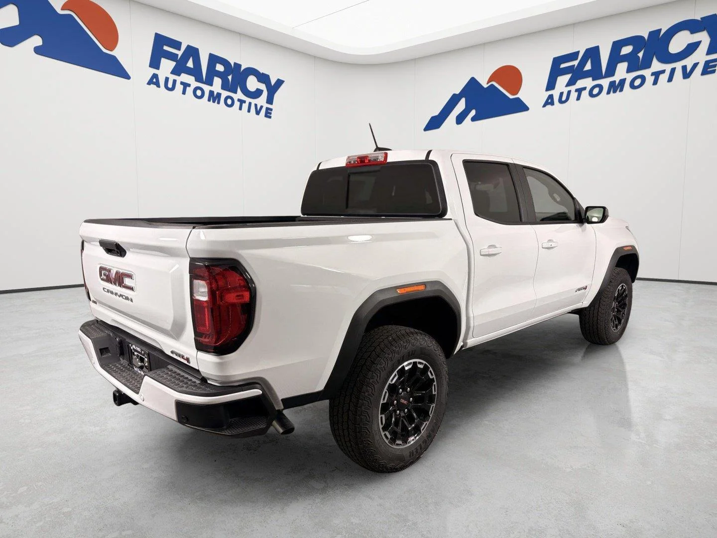 2026 GMC Canyon AT4 - Photo 10
