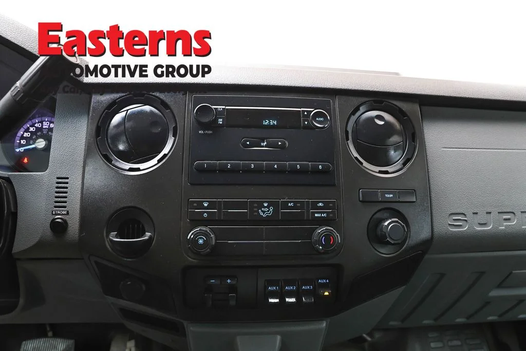 Used 2016 White Ford XL image 12