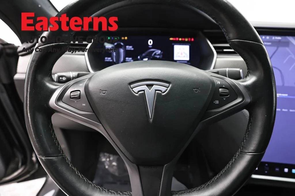 Used 2018 Black Tesla 75D image 10