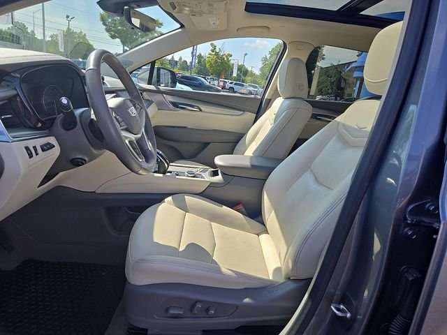 Used 2022 Steel Metallic Cadillac Premium Luxury image 13