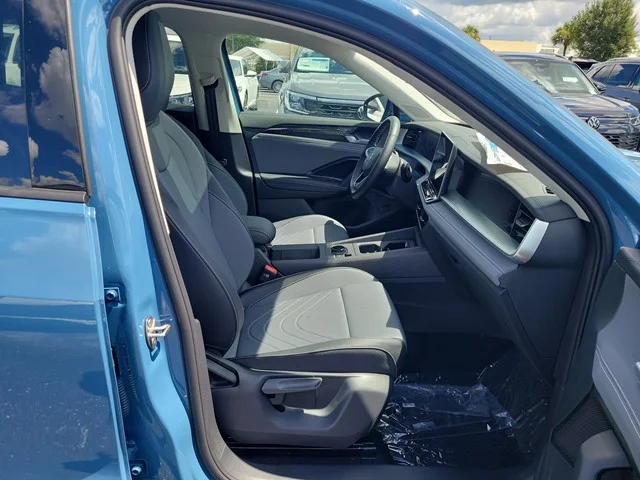 New 2026 Monterey Blue Pearl Volkswagen 2.0T SE image 11