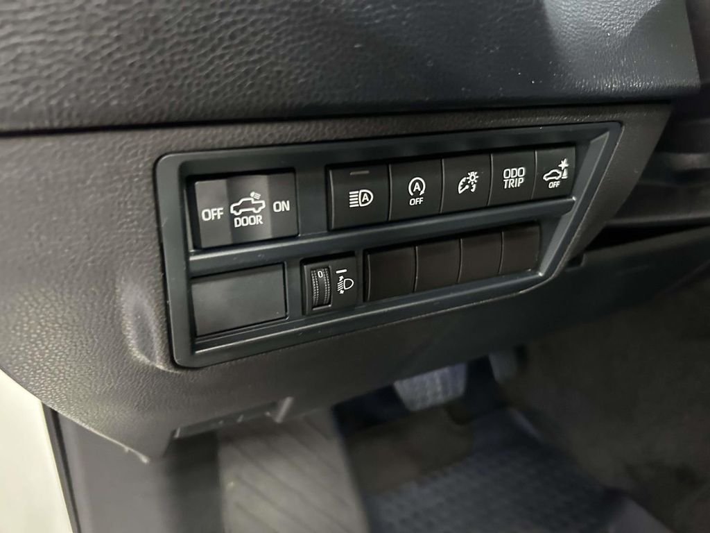 Used 2024 White Toyota SR5 image 18