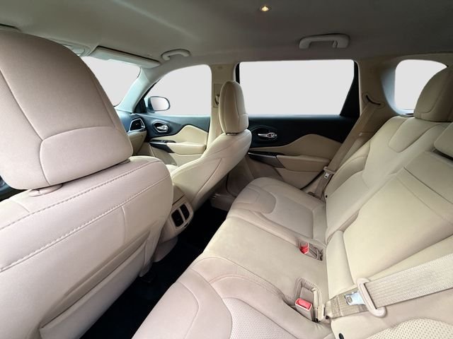 2019 Jeep Cherokee Latitude - Photo 23