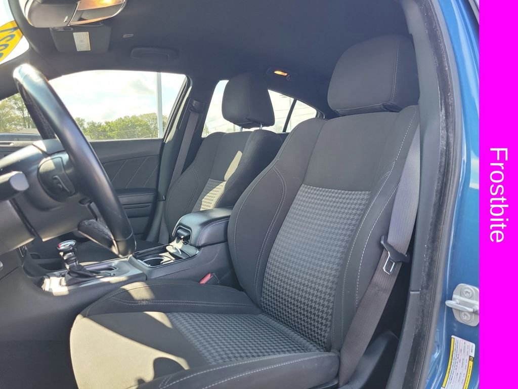 Used 2021  Dodge SXT image 17