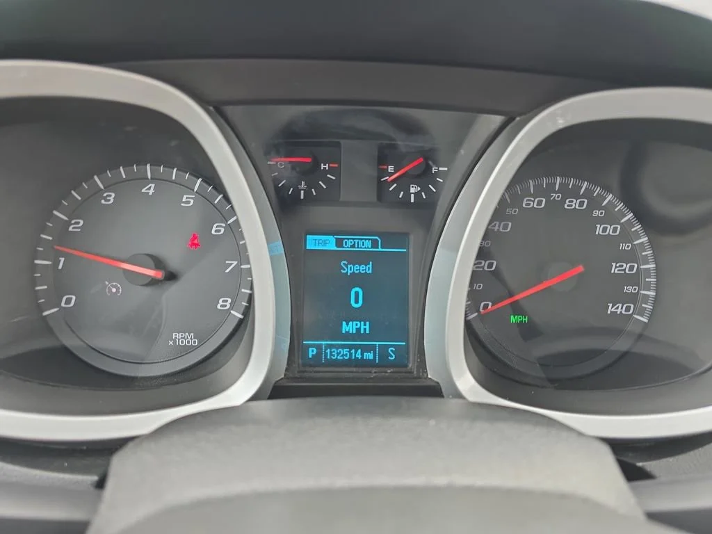 Used 2016 TUNGSTEN METALLIC Chevrolet LT image 21