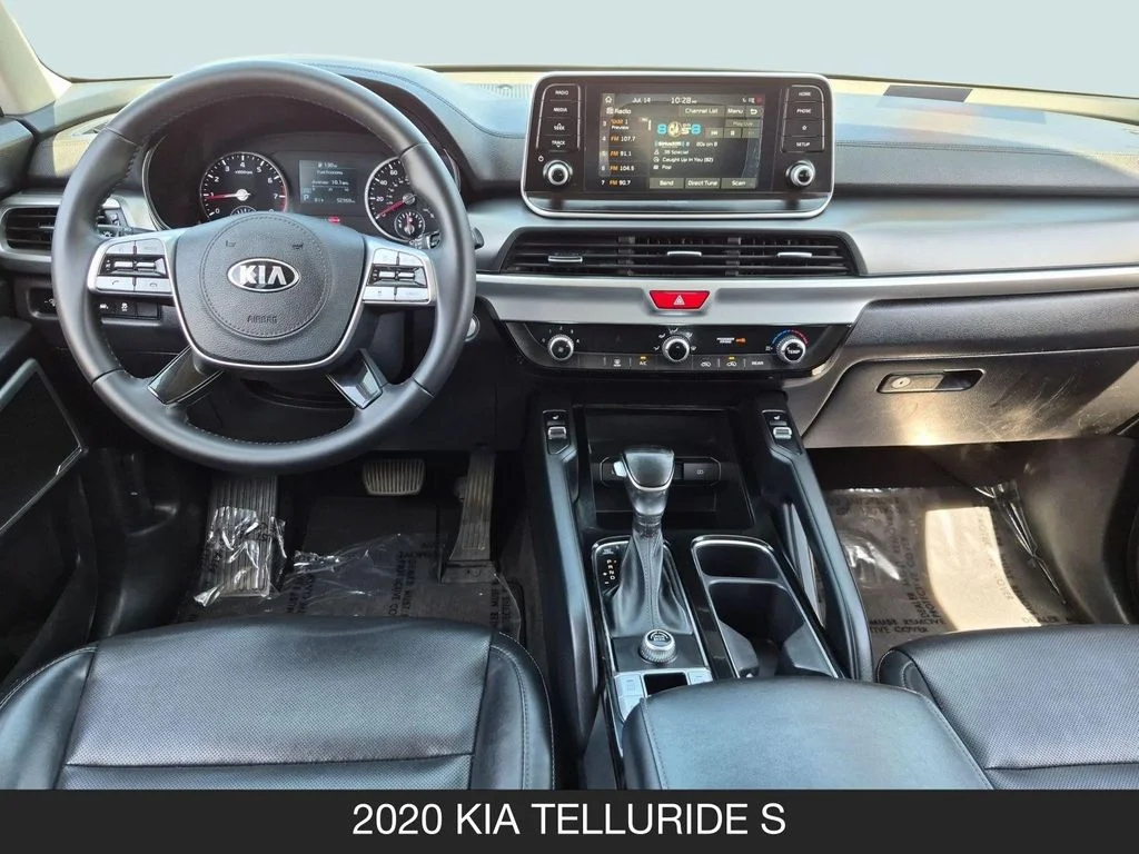 Used 2020 Green Kia S image 13