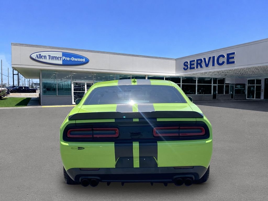 Used 2023 Sublime Metallic Clearcoat Dodge SXT image 7