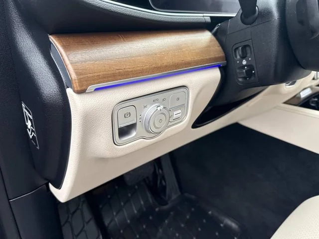 Used 2022 Blue Mercedes-Benz GLE 350 image 23